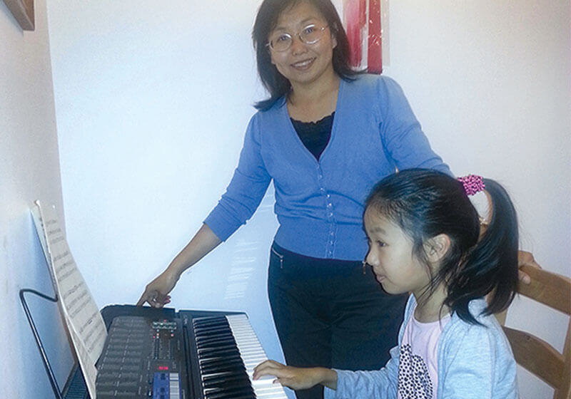 The Keyboard Dr. Zang bought years ago from China is now enjoyed by her daughter.
Bath, 2013
